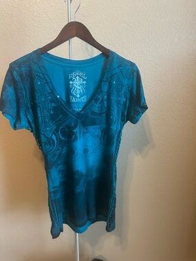 Rebel Saints Teal Short Sleeve V-Neck Tee with Stud Detail